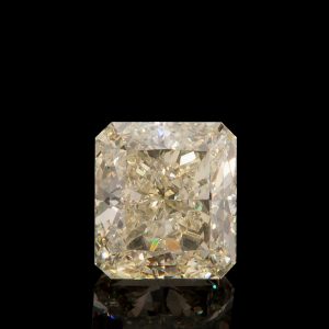 Lot 073 Marvellous rectangular Diamond WT0Z