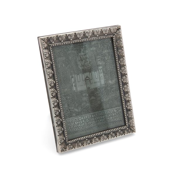 Lot 076 - Silver frame and Buccellati engraving