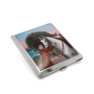 Lot 089 - Cigarette case with lady and horse
