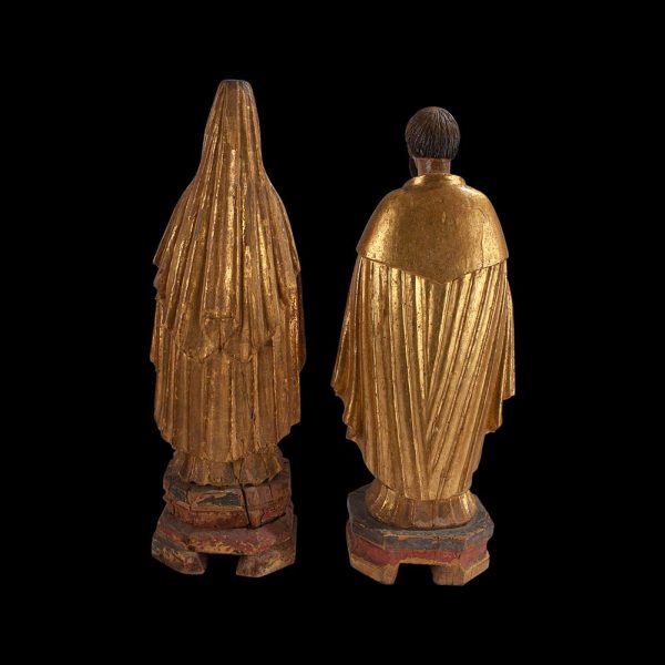 Lot 031 - Pair of wooden sculptures, probably of Central European manufacture from the 17th century