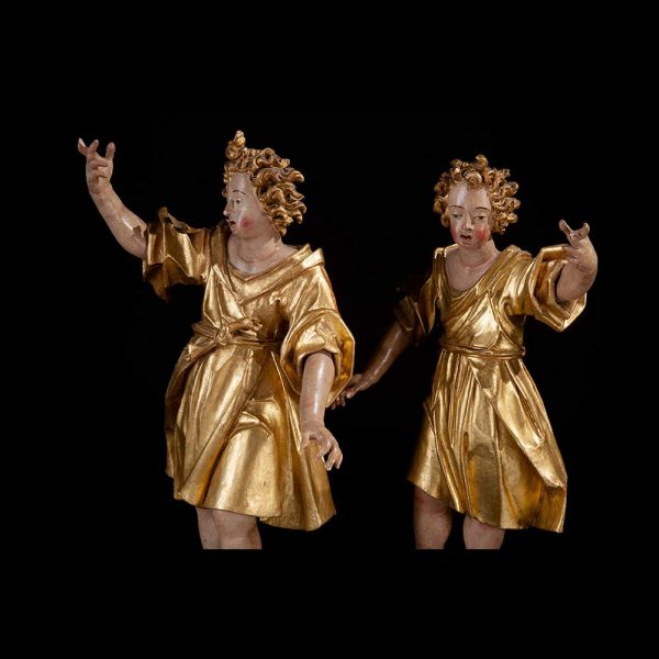Lot 032 - Pair of great carved altar angels, Veneto 17th century