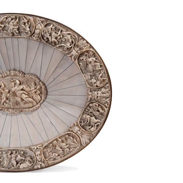 Lot 063 - Large oval ivory dish, Germany first half of the 19th century