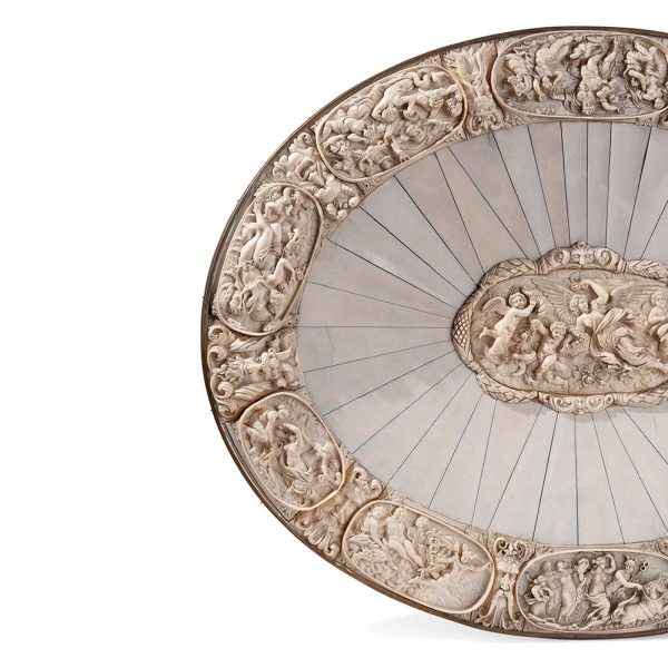 Lot 063 - Large oval ivory dish, Germany first half of the 19th century