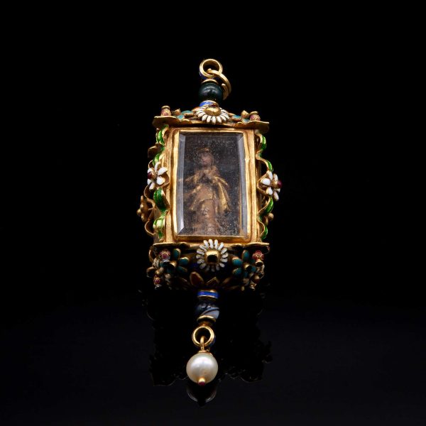 Lot 135 Antique gold pendant with enamels and rock crystal