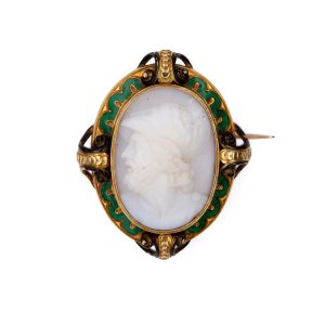 Lot 142 Gold brooch with cameo and enamels, Italy 19th century