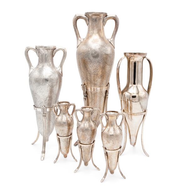 Lot 040 - Group of six silver amphorae with pedestal